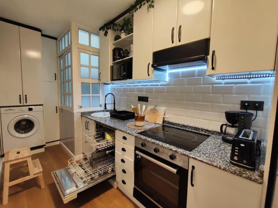 Tranquilo Apartamento Con Parking Gratis Vigilado 24H Vigo Exterior photo
